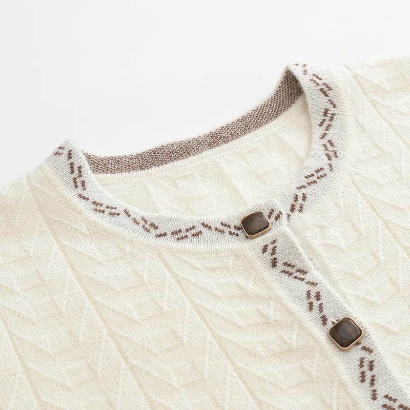 100% Cashmere, Cashmere button-front cardigan — Beige, 14–15.5µm, Cashmere Garment / Women — detail view 6