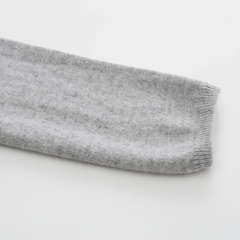 100% Cashmere, Cashmere crew-neck sweater — Black Cable, 14–15.5µm, Cashmere Garment / Women — detail view 5
