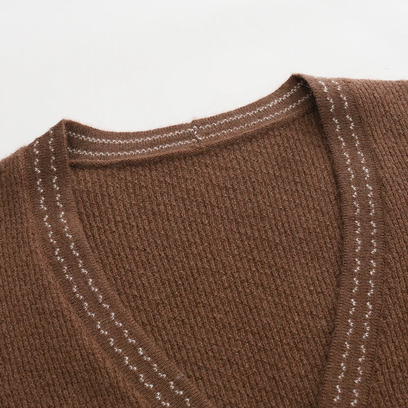 100% Cashmere, Cashmere button-front cardigan — Navy Deep V, 14–15.5µm, Cashmere Garment / Women — detail view 6