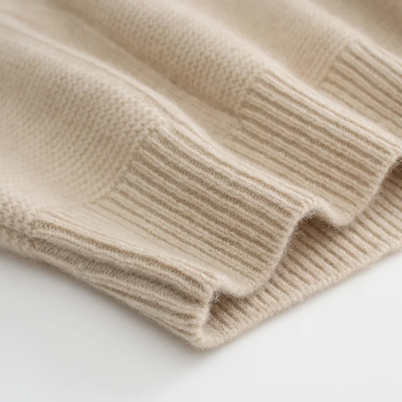 100% Cashmere, Cashmere crew-neck sweater — Camel, 14–15.5µm, Cashmere Garment / Women — detail view 5