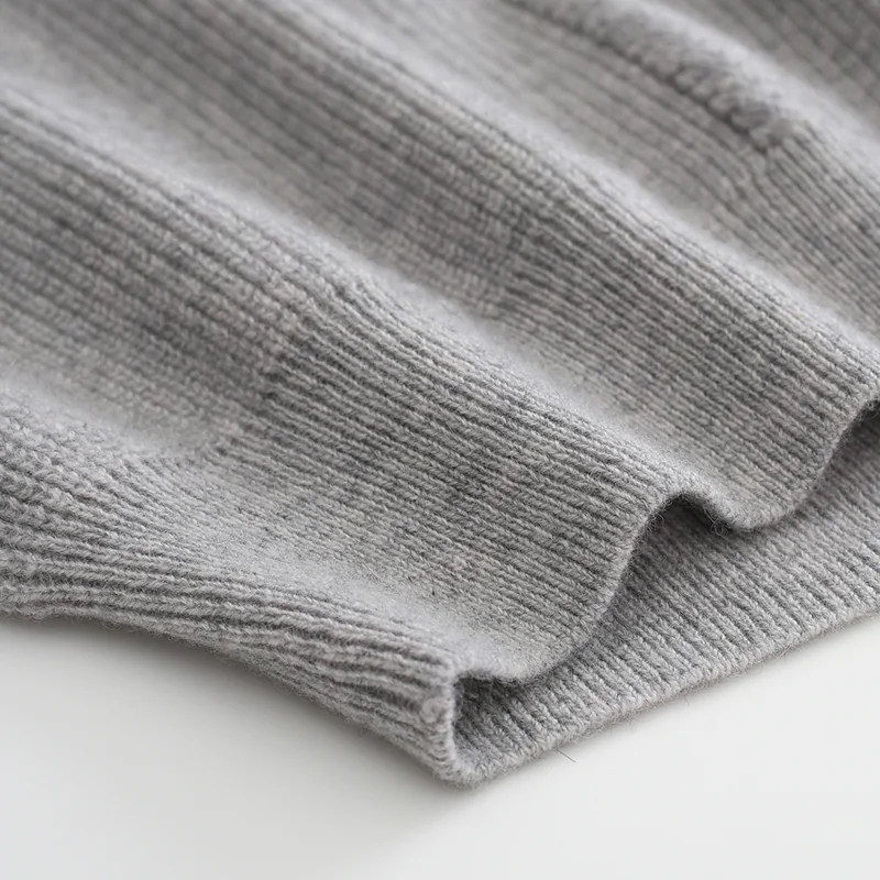 100% Cashmere, Cashmere V-neck sweater — Camel, 14–15.5µm, Cashmere Garment / Women — detail view 5