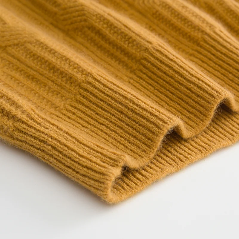 100% Cashmere, Cashmere crew-neck sweater — Camel, 14–15.5µm, Cashmere Garment / Women — detail view 5