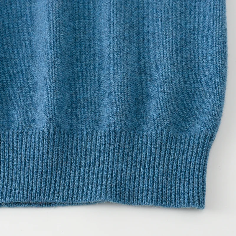 100% Cashmere, Cashmere crew-neck sweater — Beige Deep V, 14–15.5µm, Cashmere Garment / Women — detail view 5