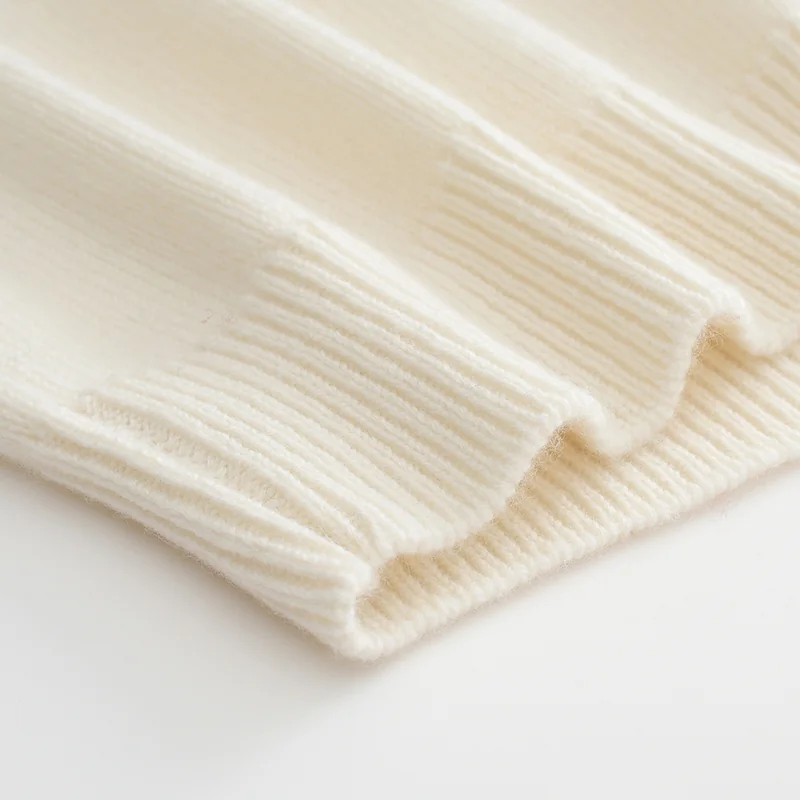 100% Cashmere, Cashmere crew-neck sweater — Red Embroidered, 14–15.5µm, Cashmere Garment / Women — detail view 5