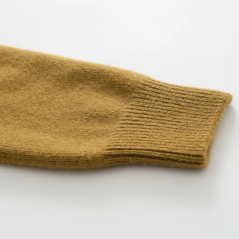 100% Cashmere, Cashmere crew-neck sweater — White, 14–15.5µm, Cashmere Garment / Women — detail view 8