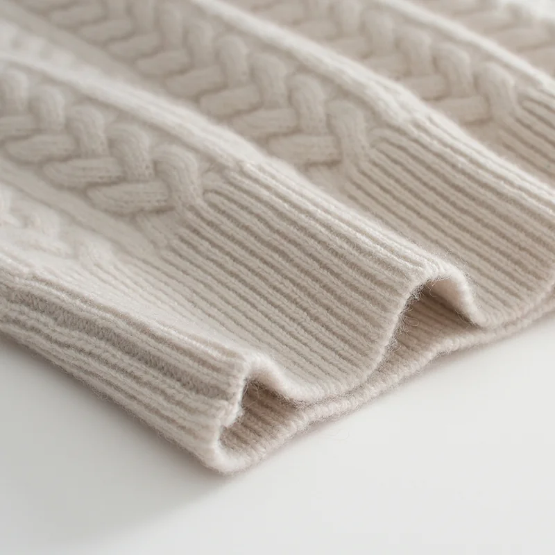 100% Cashmere, Cashmere button-front cardigan — Green, 14–15.5µm, Cashmere Garment / Women — detail view 7