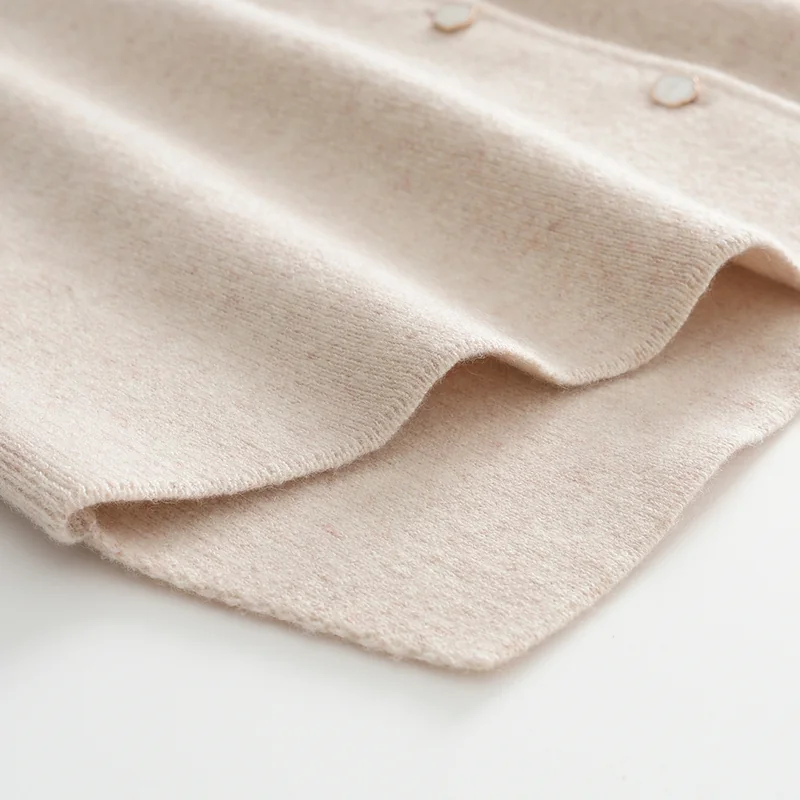 100% Cashmere, Cashmere sleeveless vest — Camel, 14–15.5µm, Cashmere Garment / Women — detail view 7