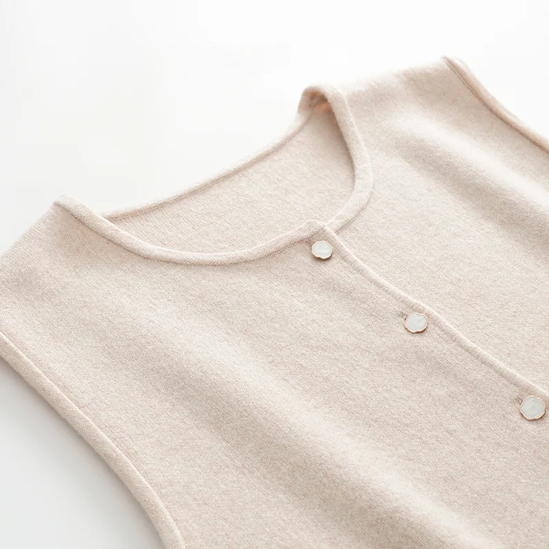 100% Cashmere, Cashmere sleeveless vest — Camel, 14–15.5µm, Cashmere Garment / Women — detail view 9