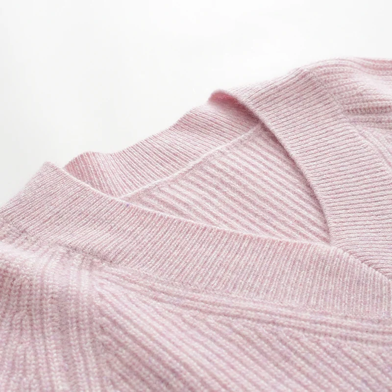 100% Cashmere, Cashmere V-neck sweater — Grey, 14–15.5µm, Cashmere Garment / Women — detail view 8