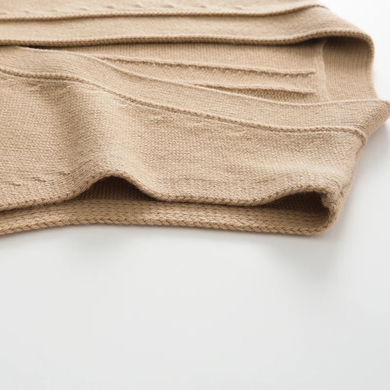 100% Cashmere, Cashmere button-front cardigan — Red, 14–15.5µm, Cashmere Garment / Women — detail view 7