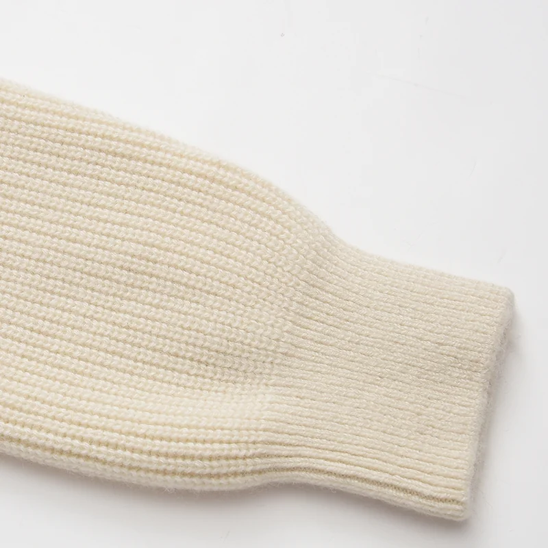 100% Cashmere, Cashmere crew-neck sweater — Beige, 14–15.5µm, Cashmere Garment / Men — detail view 7