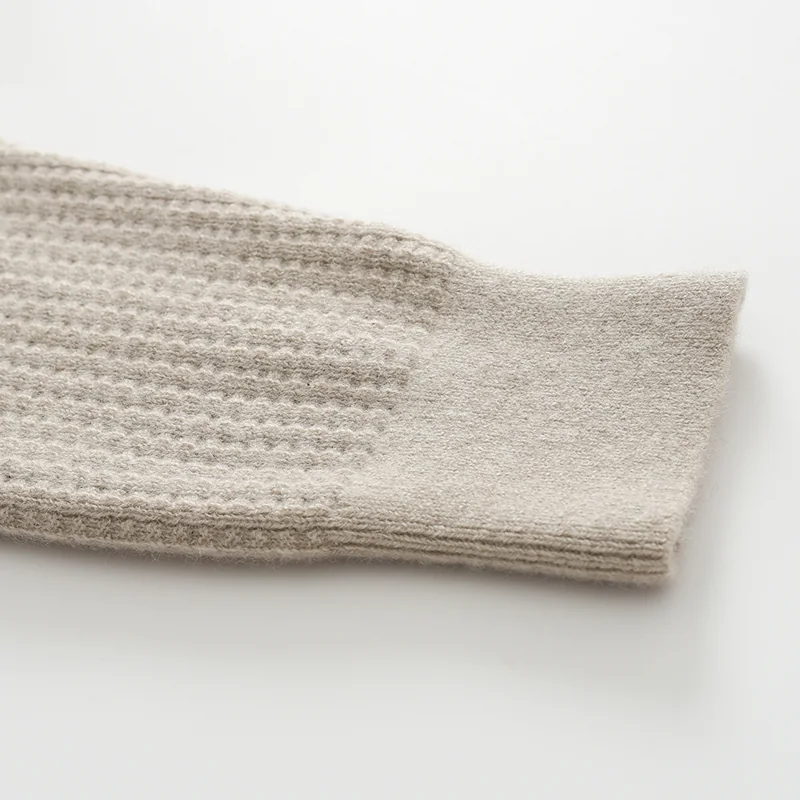 100% Cashmere, Cashmere button-front cardigan — Grey, 14–15.5µm, Cashmere Garment / Men — detail view 6