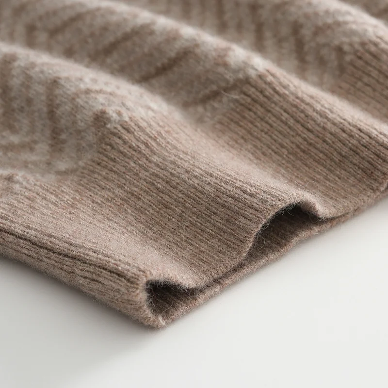 100% Cashmere, Cashmere crew-neck sweater — Green, 14–15.5µm, Cashmere Garment / Men — detail view 5