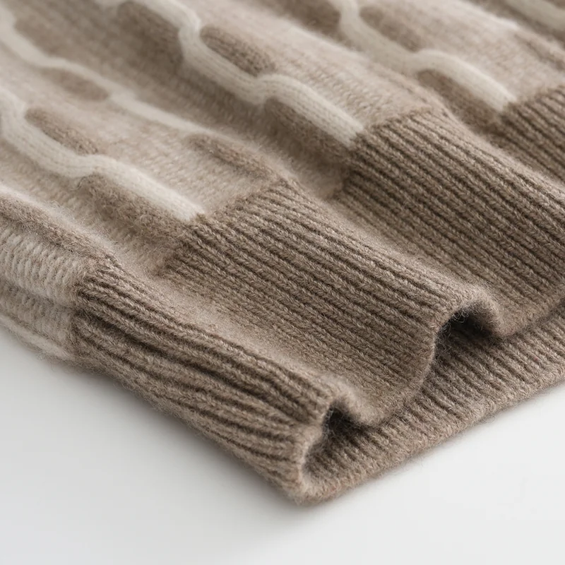 100% Cashmere, Cashmere crew-neck sweater — Green Cable, 14–15.5µm, Cashmere Garment / Men — detail view 5