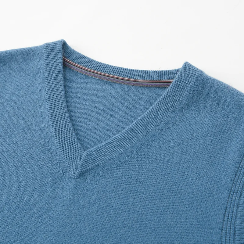 100% Cashmere, Cashmere sleeveless vest — Navy, 14–15.5µm, Cashmere Garment / Men — detail view 10