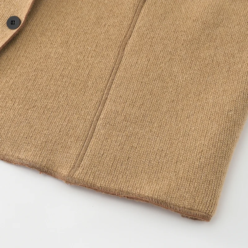 100% Cashmere, Cashmere crew-neck sweater — Camel Hooded, 14–15.5µm, Cashmere Garment / Women — detail view 4
