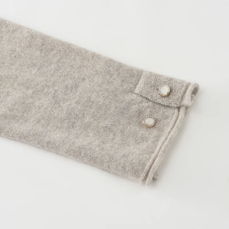 100% Cashmere, Cashmere crew-neck sweater — Camel, 14–15.5µm, Cashmere Garment / Women — detail view 5