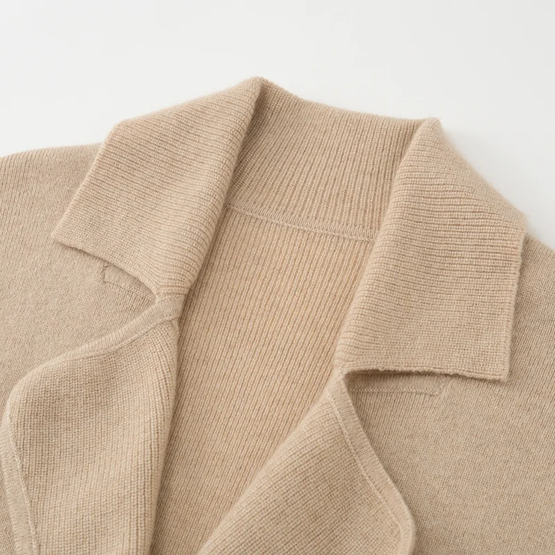 100% Cashmere, Cashmere crew-neck sweater — Beige Waist-tie, 14–15.5µm, Cashmere Garment / Women — detail view 5