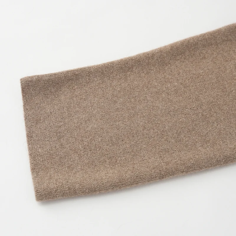 100% Cashmere, Cashmere crew-neck sweater — Beige, 14–15.5µm, Cashmere Garment / Women — detail view 5
