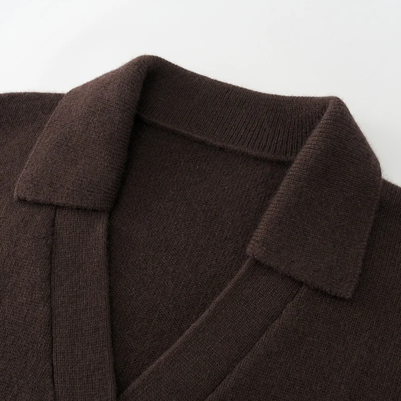 100% Cashmere, Cashmere crew-neck sweater — Camel, 14–15.5µm, Cashmere Garment / Women — detail view 5