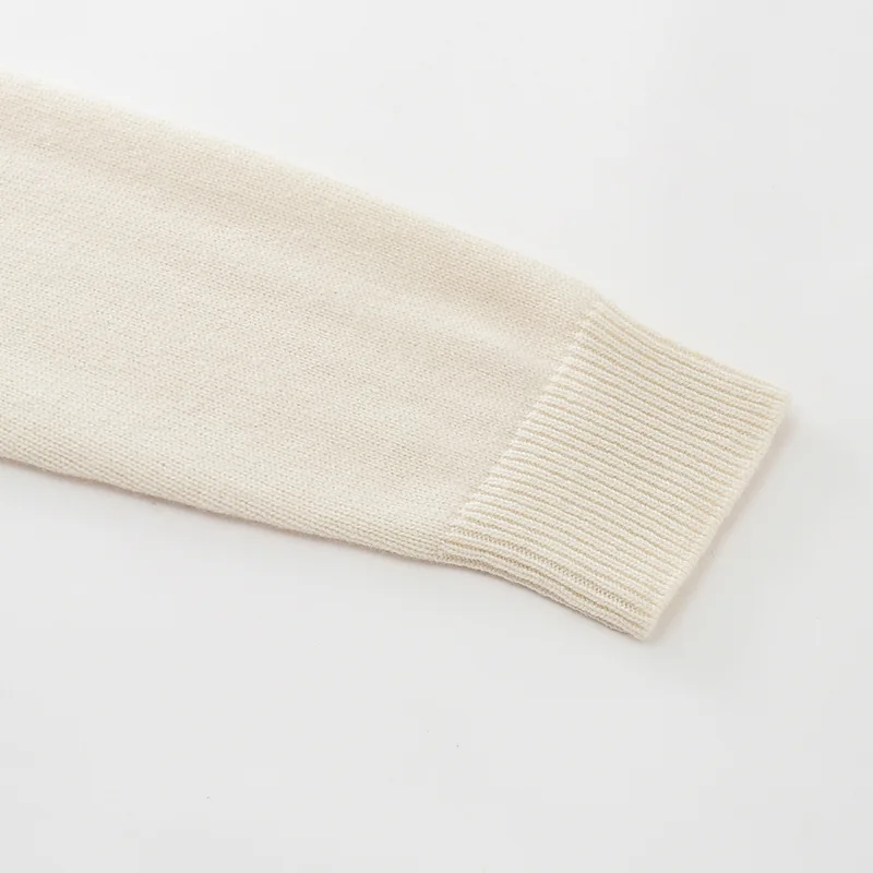 100% Cashmere, Cashmere crew-neck sweater — White Cable, 14–15.5µm, Cashmere Garment / Women — detail view 6
