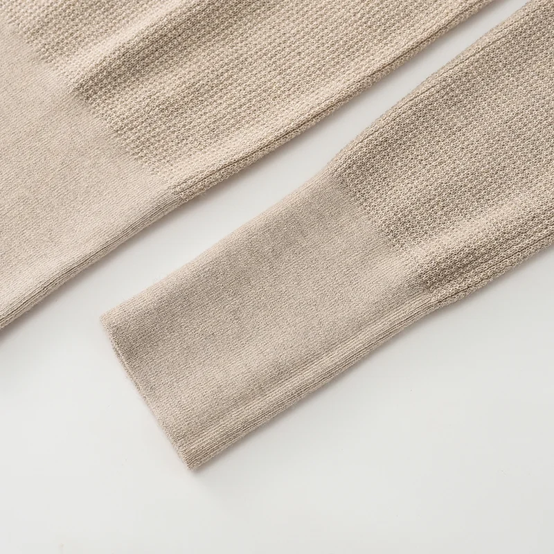 100% Cashmere, Cashmere crew-neck sweater — Beige Worsted, 14–15.5µm, Cashmere Garment / Women — detail view 6
