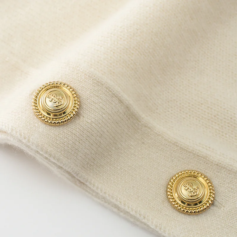 100% Cashmere, Cashmere crew-neck sweater — White, 14–15.5µm, Cashmere Garment / Women — detail view 5