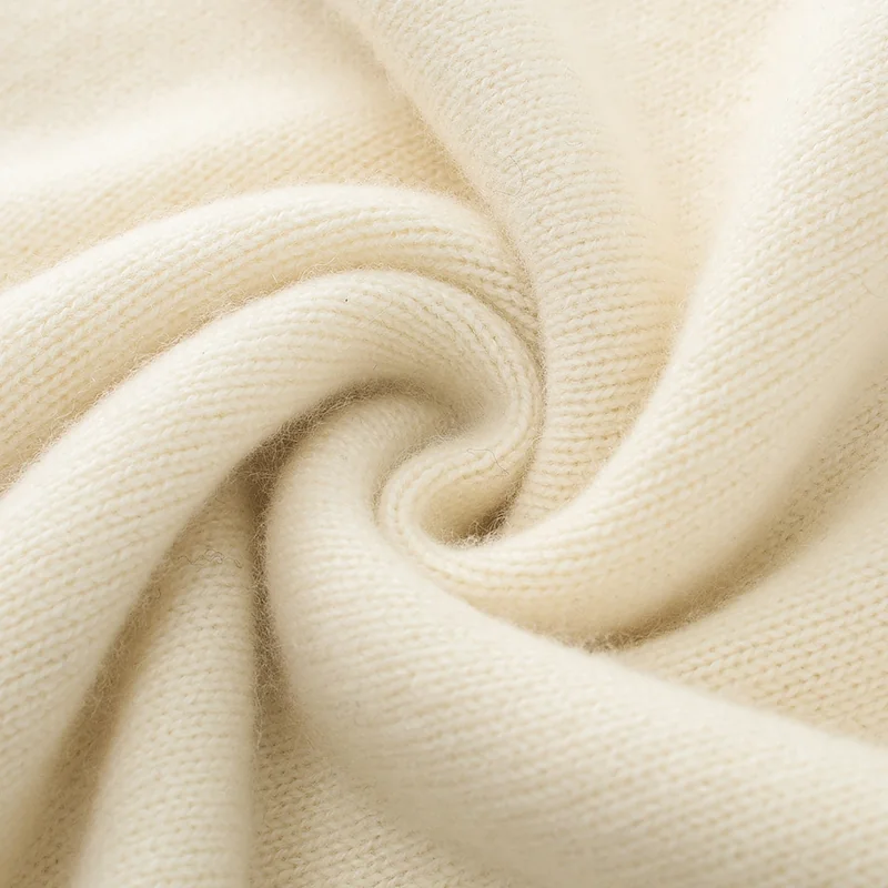 100% Cashmere, Cashmere crew-neck sweater — White, 14–15.5µm, Cashmere Garment / Women — detail view 7