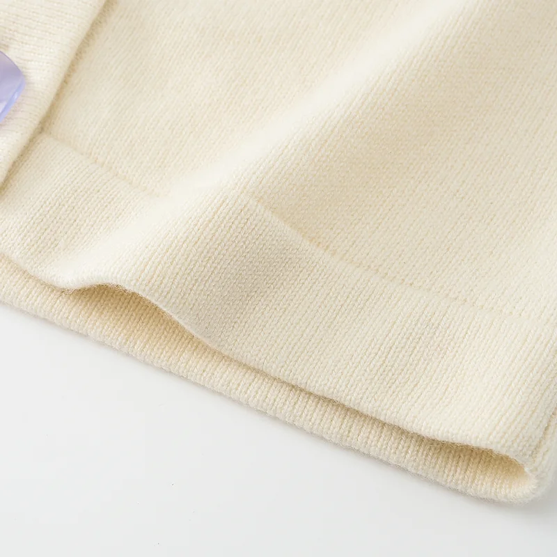 100% Cashmere, Cashmere sleeveless vest — White Tank, 14–15.5µm, Cashmere Garment / Women — detail view 3
