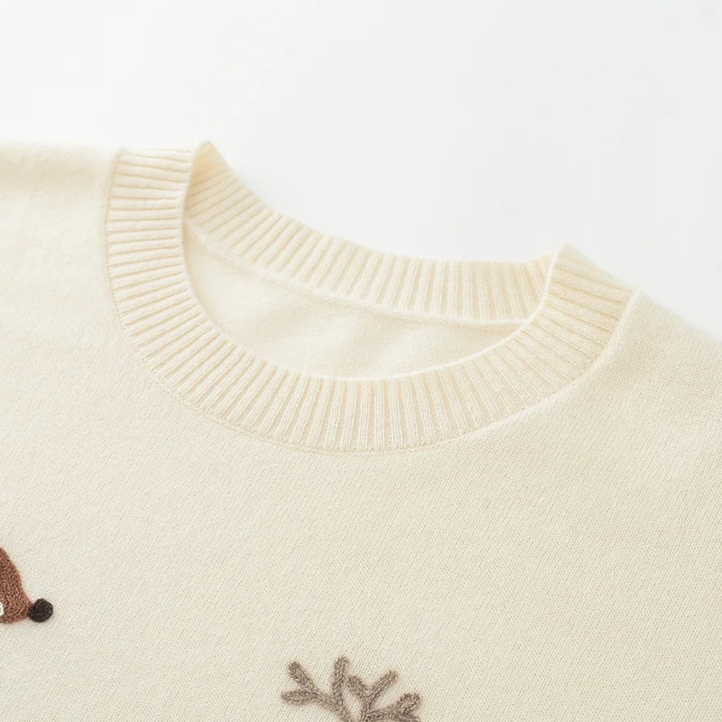 100% Cashmere, Cashmere crew-neck sweater — White Embroidered, 14–15.5µm, Cashmere Garment / Women — detail view 5