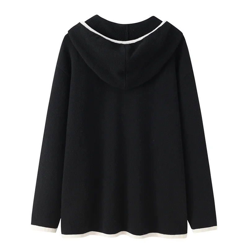 Cashmere crew-neck sweater — Black — Cashmere Sweaters & Knitwear, 100% Cashmere