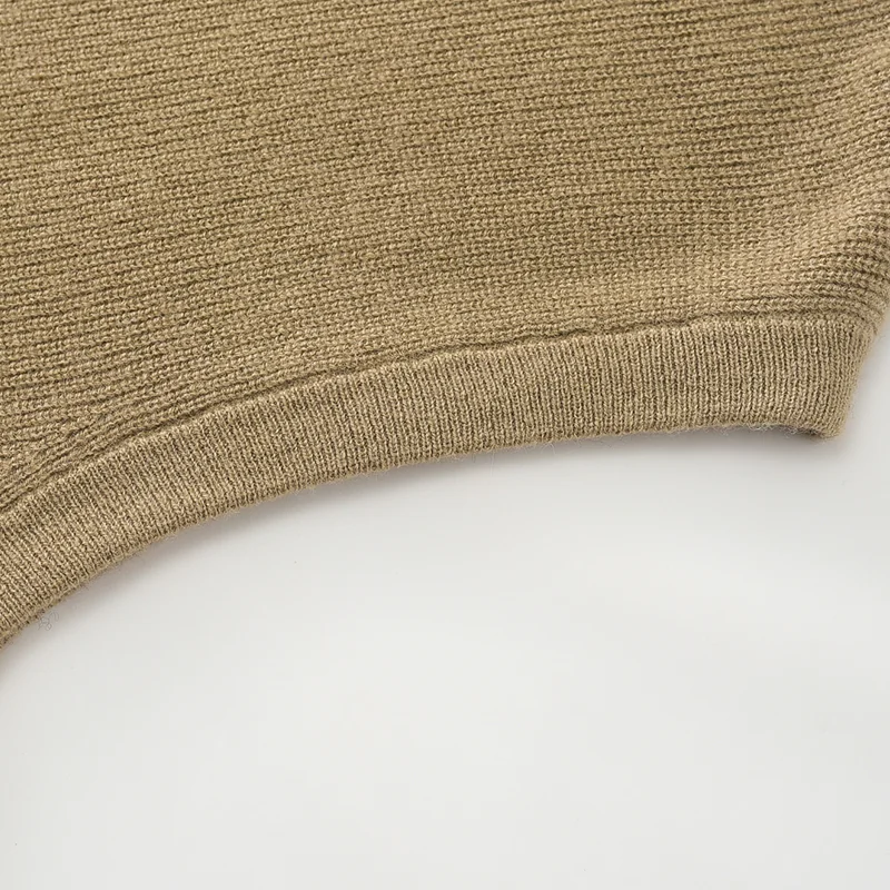 100% Cashmere, Cashmere sleeveless vest — Red Vest, 14–15.5µm, Cashmere Garment / Men — detail view 7