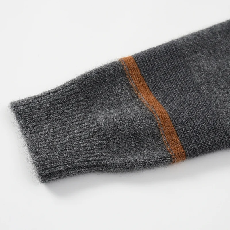 100% Cashmere, Cashmere crew-neck sweater — Beige, 14–15.5µm, Cashmere Garment / Men — detail view 5