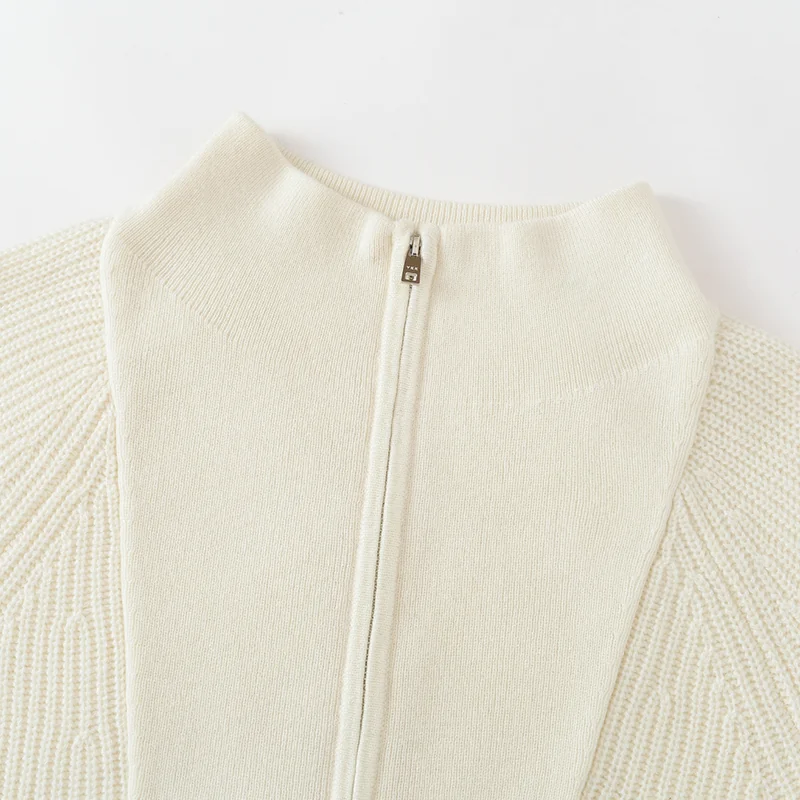 100% Cashmere, Cashmere crew-neck sweater — Grey Striped, 14–15.5µm, Cashmere Garment / Women — detail view 7