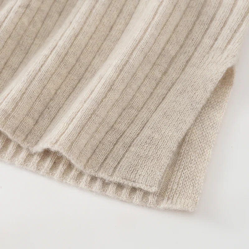 100% Cashmere, Cashmere crew-neck sweater — Grey Two-piece set, 14–15.5µm, Cashmere Garment / Women — detail view 4