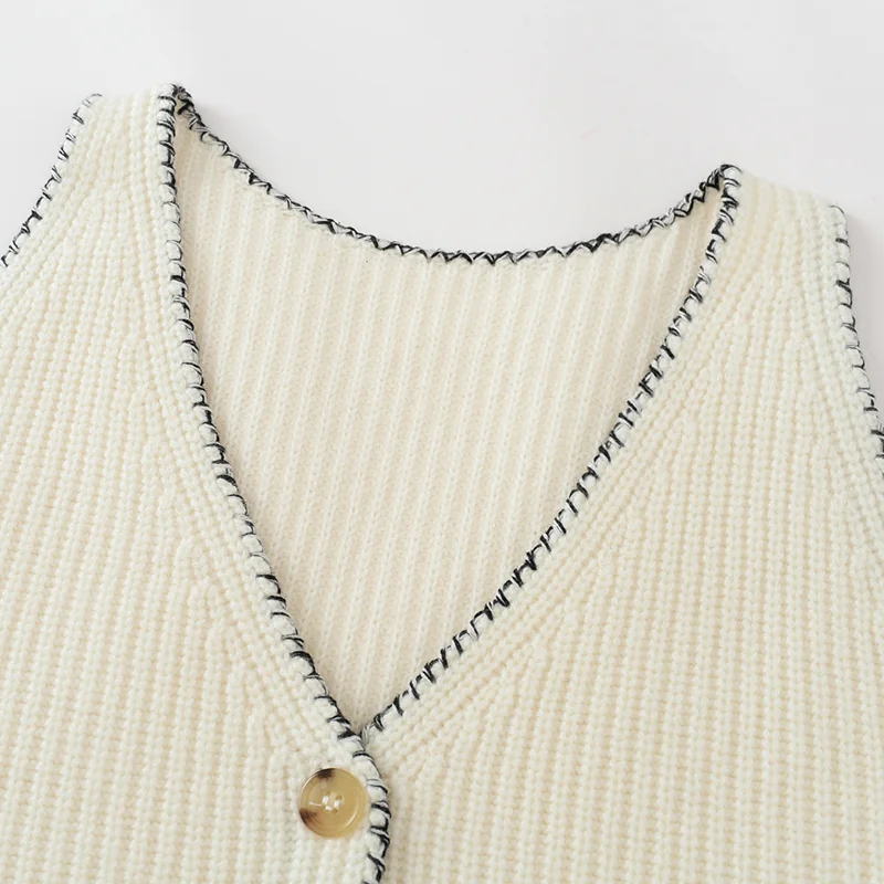 100% Cashmere, Cashmere crew-neck sweater — White, 14–15.5µm, Cashmere Garment / Women — detail view 5