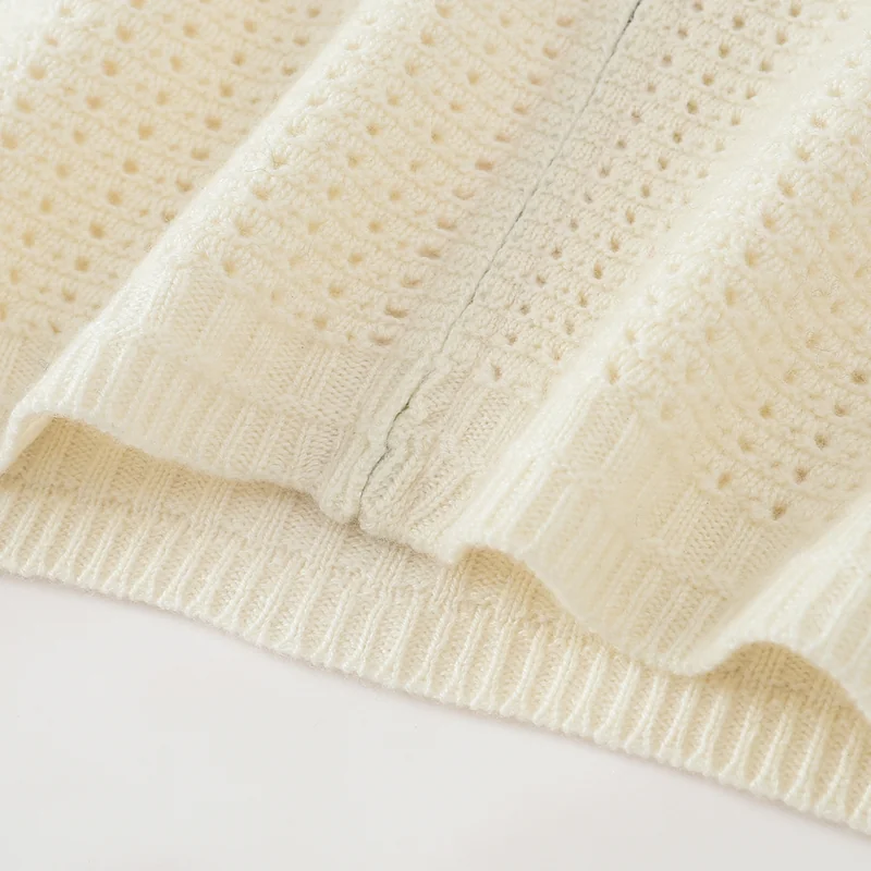 100% Cashmere, Cashmere crew-neck sweater — Camel Colour-block, 14–15.5µm, Cashmere Garment / Women — detail view 5