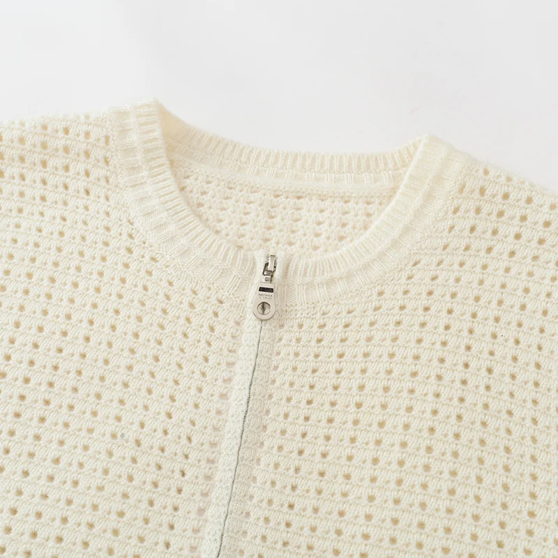 100% Cashmere, Cashmere crew-neck sweater — Camel Colour-block, 14–15.5µm, Cashmere Garment / Women — detail view 7