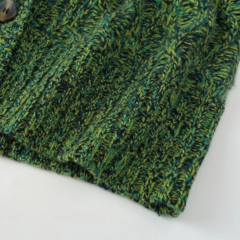 100% Cashmere, Cashmere crew-neck sweater — Green Embroidered, 14–15.5µm, Cashmere Garment / Women — detail view 3