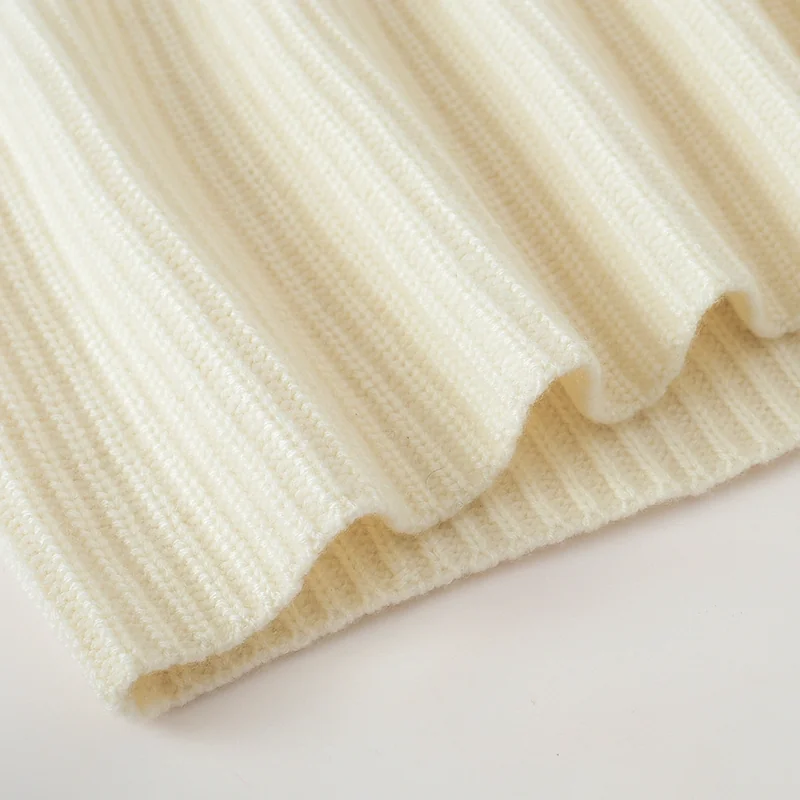 100% Cashmere, Cashmere crew-neck sweater — White, 14–15.5µm, Cashmere Garment / Women — detail view 4