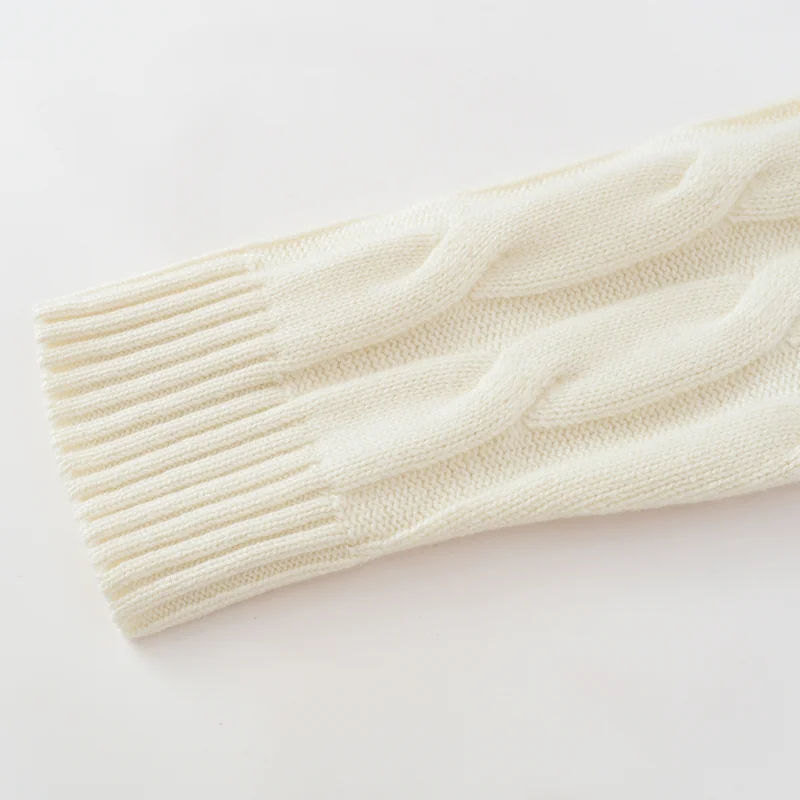100% Cashmere, Cashmere crew-neck sweater — White, 14–15.5µm, Cashmere Garment / Women — detail view 5