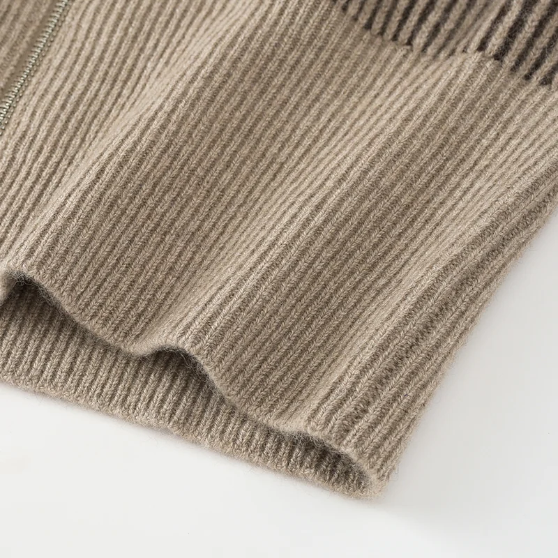 100% Cashmere, Cashmere crew-neck sweater, 14–15.5µm, Cashmere Garment / Women — detail view 3