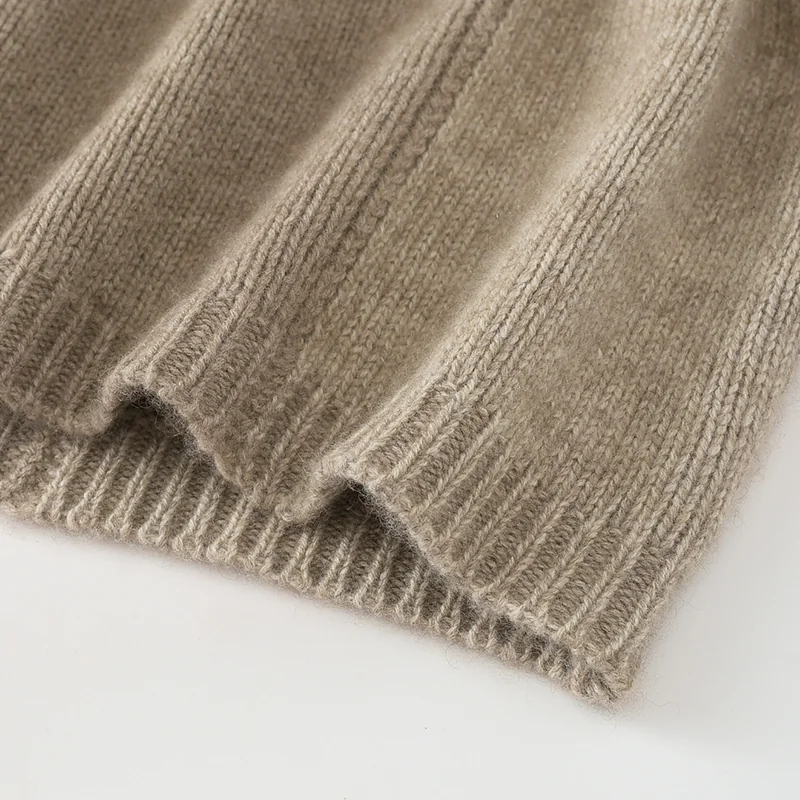 100% Cashmere, Cashmere crew-neck sweater, 14–15.5µm, Cashmere Garment / Women — detail view 3