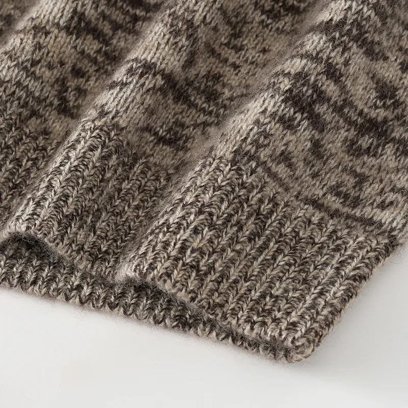 100% Cashmere, Cashmere crew-neck sweater, 14–15.5µm, Cashmere Garment / Women — detail view 3