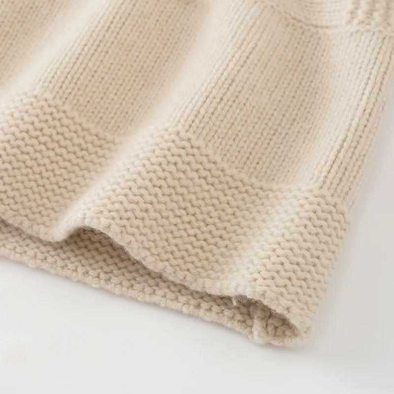 100% Cashmere, Cashmere crew-neck sweater — Beige, 14–15.5µm, Cashmere Garment / Women — detail view 3