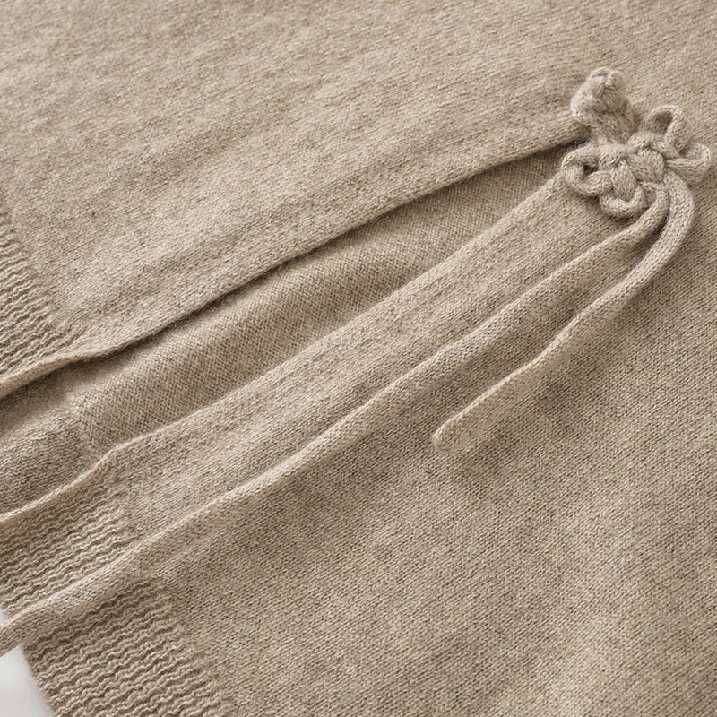 100% Cashmere, Cashmere crew-neck sweater — Camel, 14–15.5µm, Cashmere Garment / Women — detail view 4
