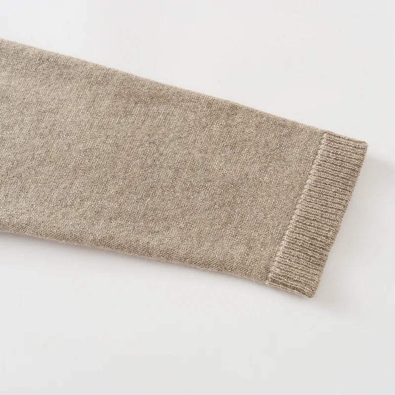 100% Cashmere, Cashmere crew-neck sweater — Beige Cable, 14–15.5µm, Cashmere Garment / Women — detail view 6