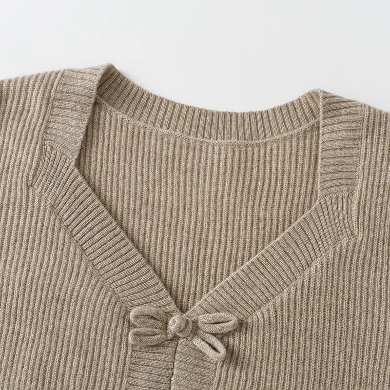 100% Cashmere, Cashmere crew-neck sweater — Red, 14–15.5µm, Cashmere Garment / Women — detail view 7