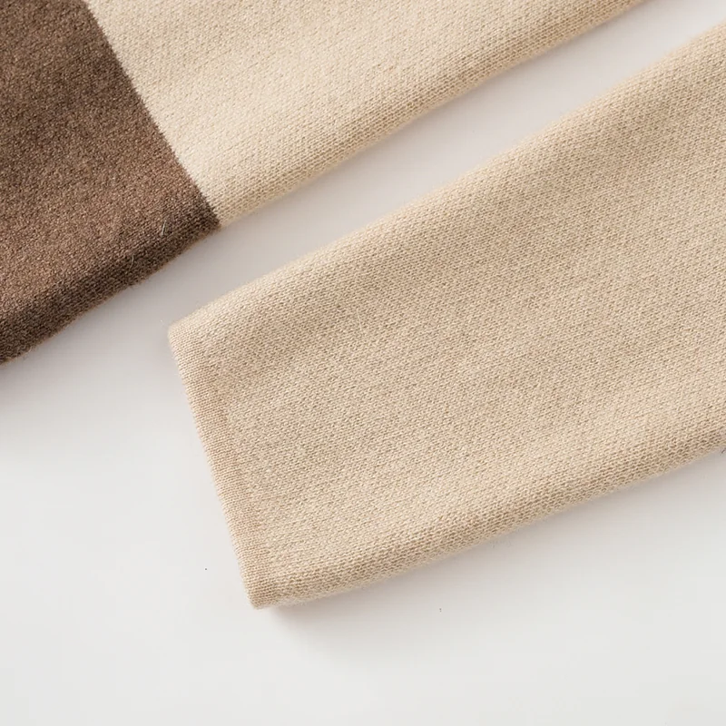100% Cashmere, Cashmere crew-neck sweater — Camel, 14–15.5µm, Cashmere Garment / Women — detail view 6