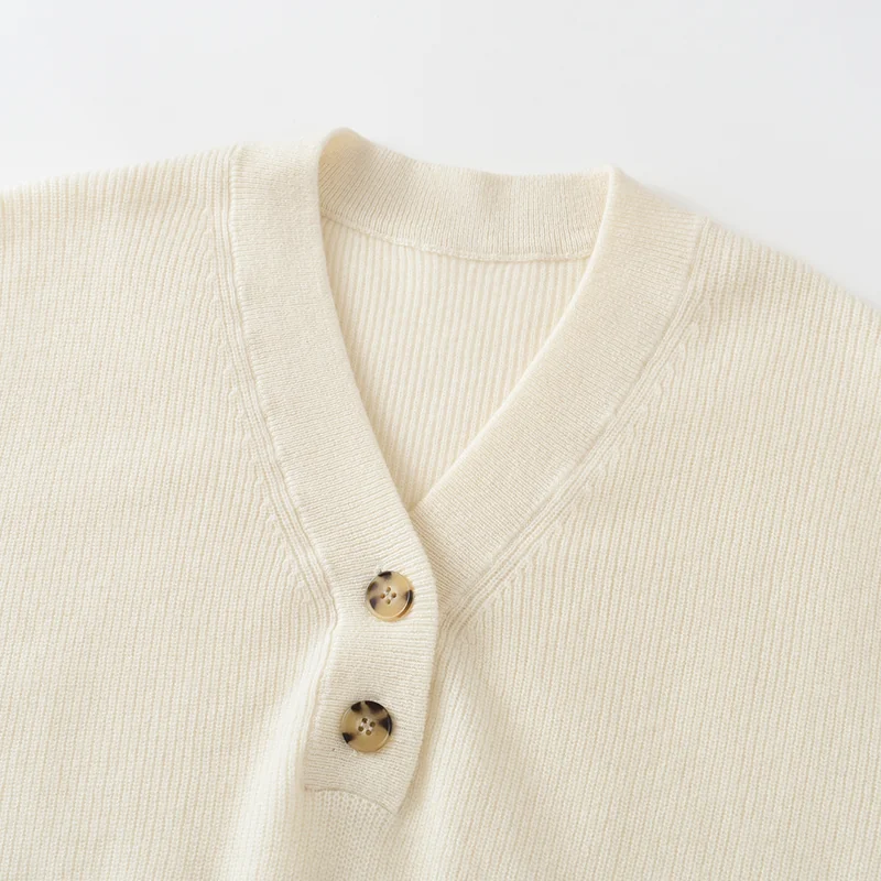 100% Cashmere, Cashmere crew-neck sweater — White, 14–15.5µm, Cashmere Garment / Women — detail view 7